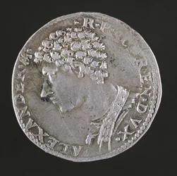 Awers srebrnej monety Alessandro De Medici (1511-74) Napis: ALEXANDER MED R P FLOREN DVX, bity 1532-37 (rewers patrz 108640)